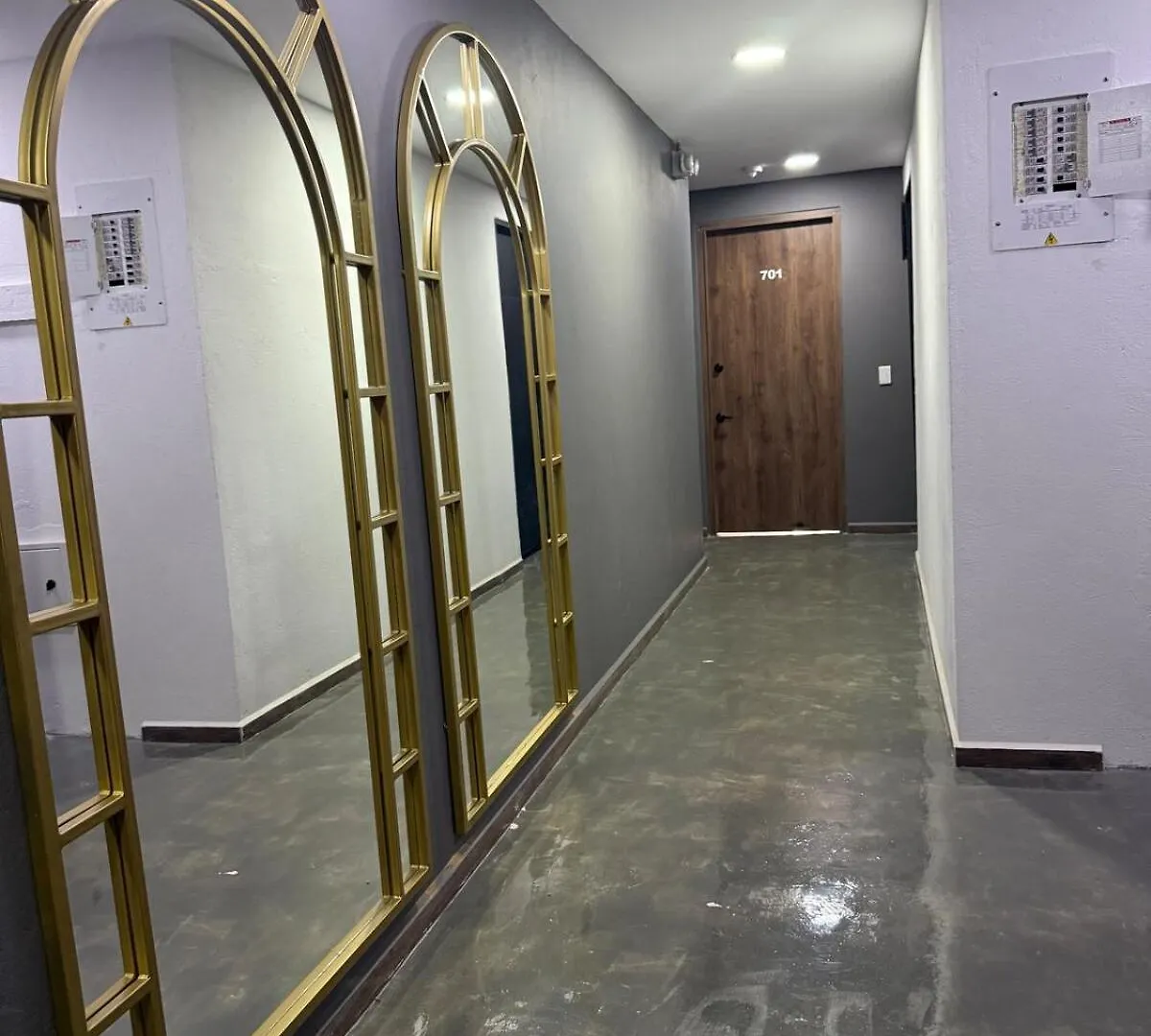 Laureles Suite 702 Faro 78 Queen Bed Con Aire Medellín Apartmán