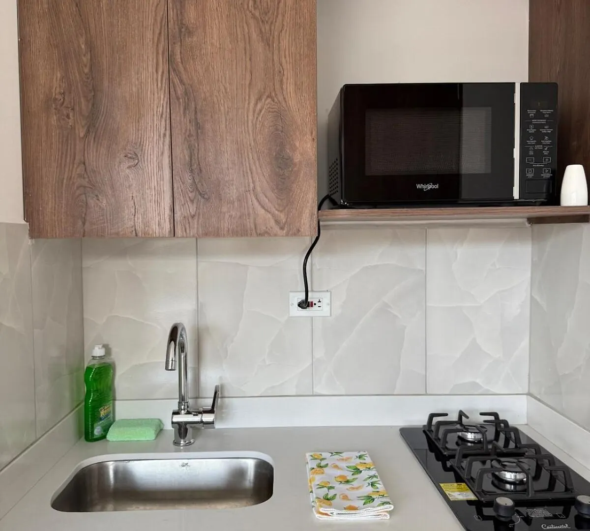 Laureles Suite 702 Faro 78 Queen Bed Con Aire Medellín 0*,  Kolumbie