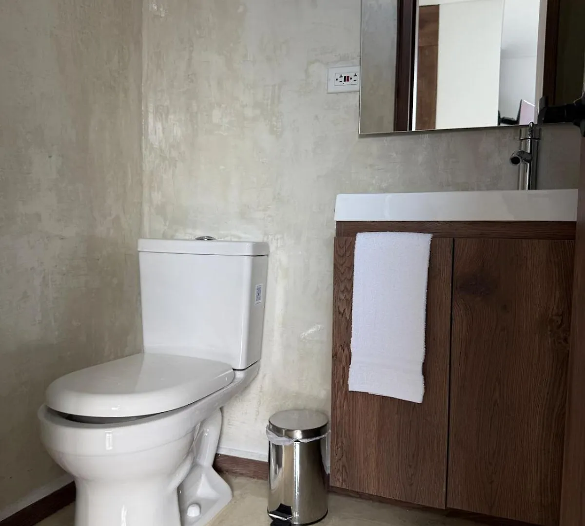 Laureles Suite 702 Faro 78 Queen Bed Con Aire Medellín